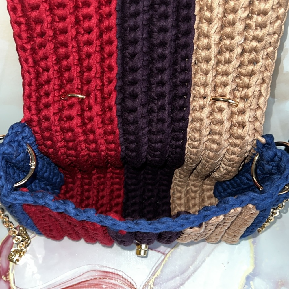 Hand Crafted Multicolor Top Handle Crochet Handbag - Picture 13 of 15